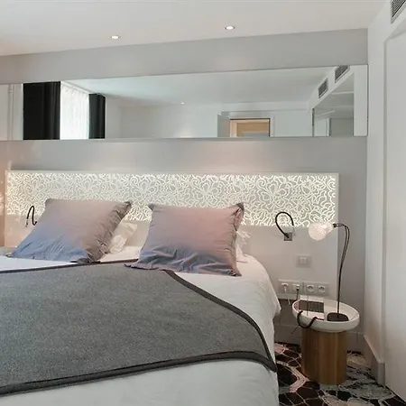 Chavanel Hotel