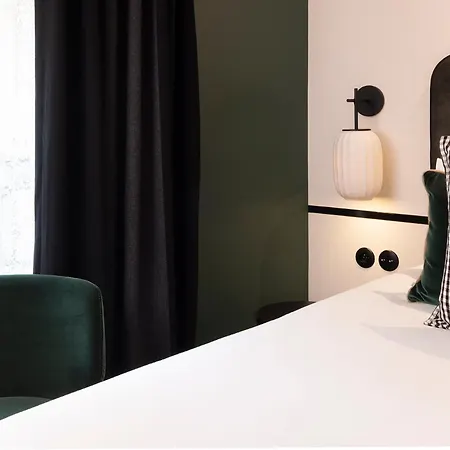 Chavanel Hotel 4*