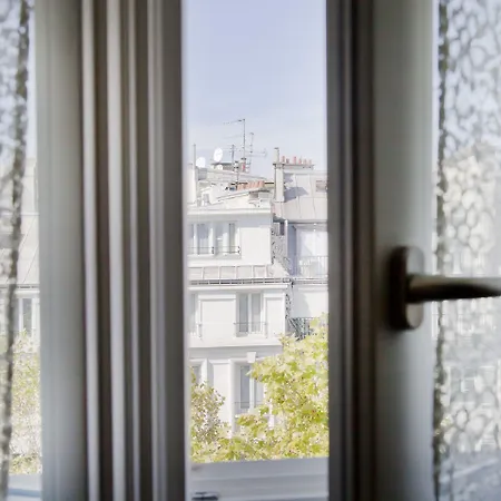 シャヴァネル ホテル