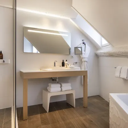 Hotel Chavanel 4*