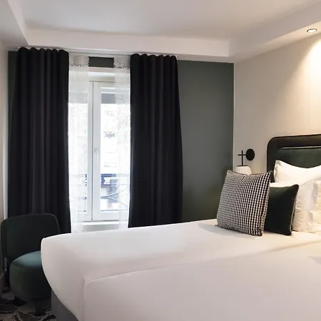 Chavanel Hotel 4*
