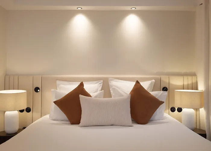 Chavanel Hotel Paris